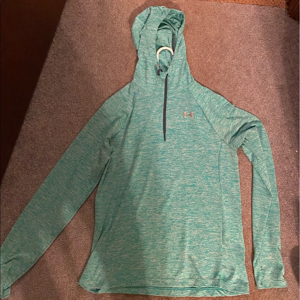 underarmour long sleeve t-shirt hoodie